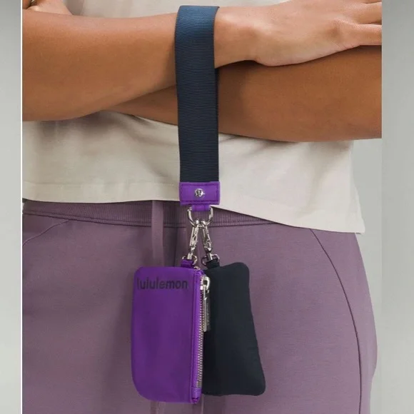 NWT Lululemon Athletica Dual Pouch Wristlet in True Navy / Atomic Purple Key & Card Holders